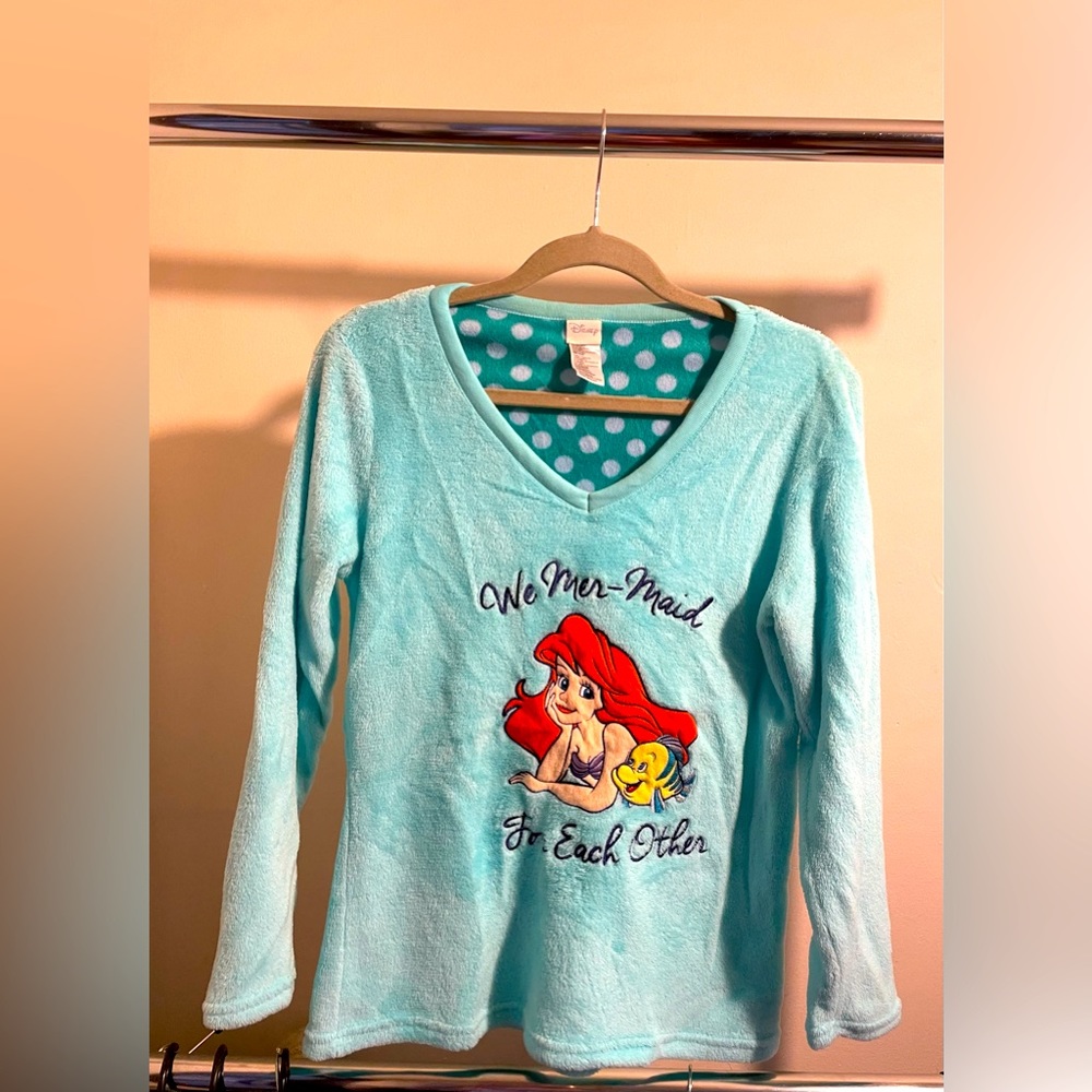 NWOT Disney Little Mermaid & Flounder Pajama Top size Small
